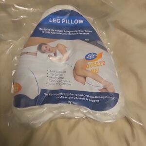 Orthopedic White Leg Pillow